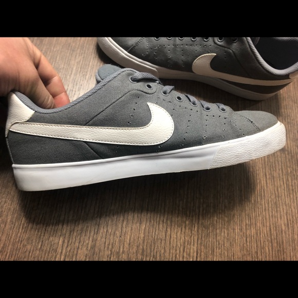 Grey Nike’s worn once - Picture 3 of 5